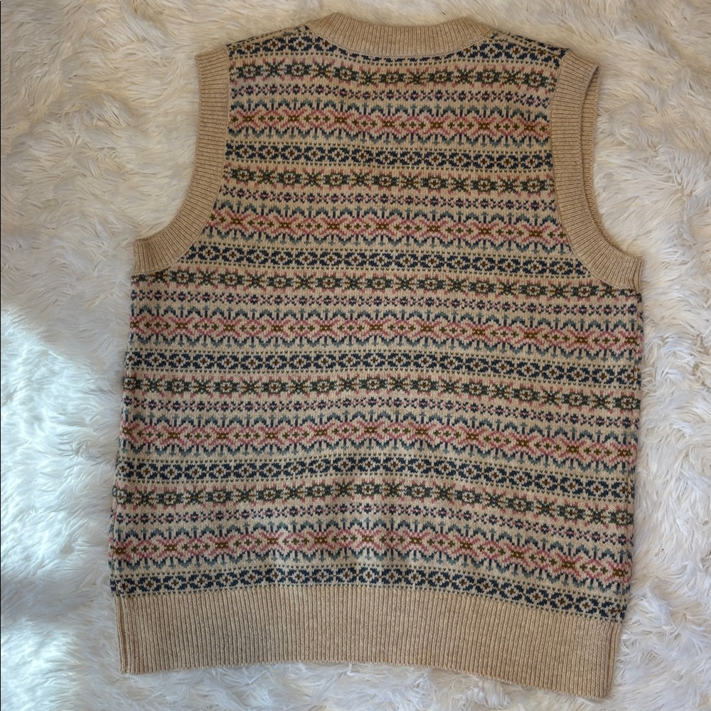 Joules Islay Oatmeal V Neck Fairisle
Pattern Knitted Vest Size 6 - Picture 6 of 9